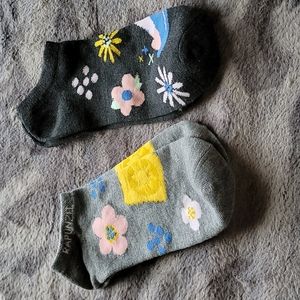 NWOT Disney socks 2 pair women's shoe size 7